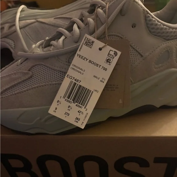 Yeezy Boost 700 in Gray and Cream - Picture 2 of 4